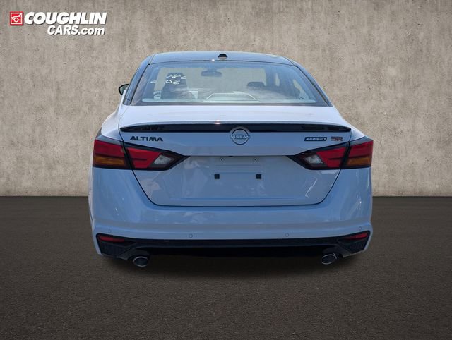 New 2026 Nissan Altima 2.5 SR w/ SR Midnight Edition Package FWD image 7