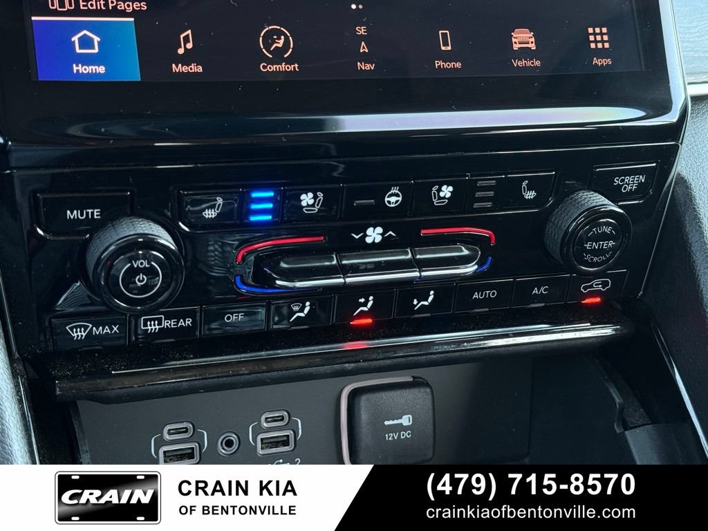 Used 2023 Jeep Grand Cherokee Limited w/ Luxury Tech Group II AWD/4WD image 16