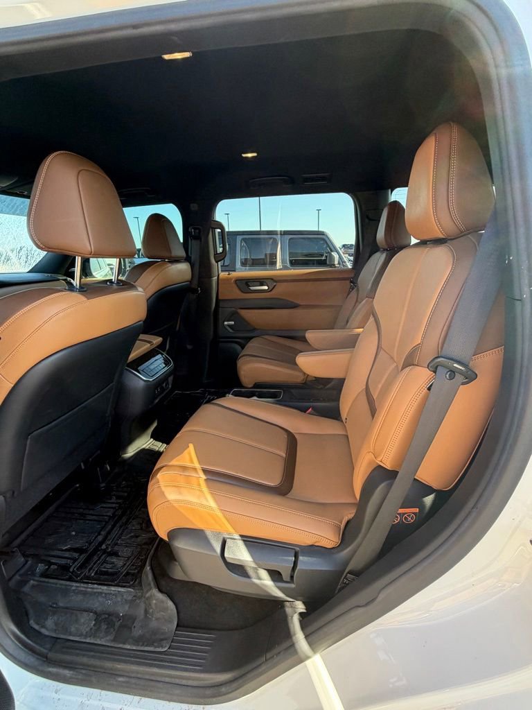 Used 2025 Nissan Armada SL w/ Captain's Chari Seat Package AWD/4WD image 8