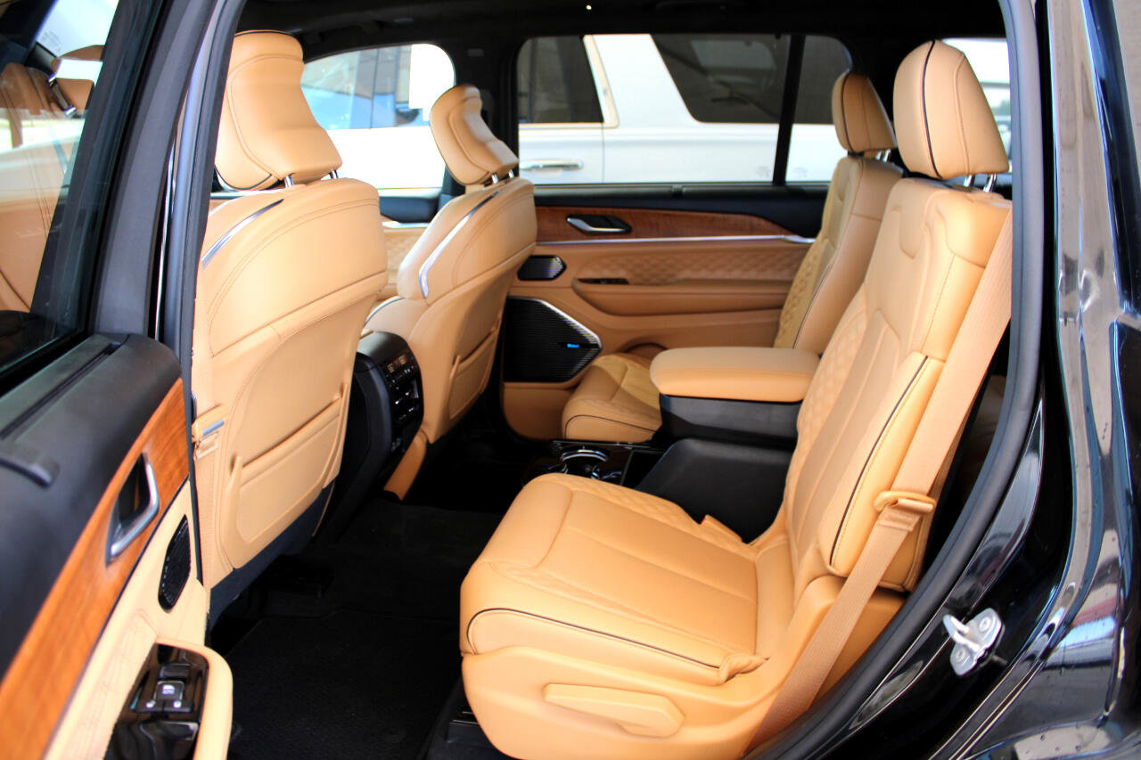 Used 2021 Jeep Grand Cherokee L Summit image 11