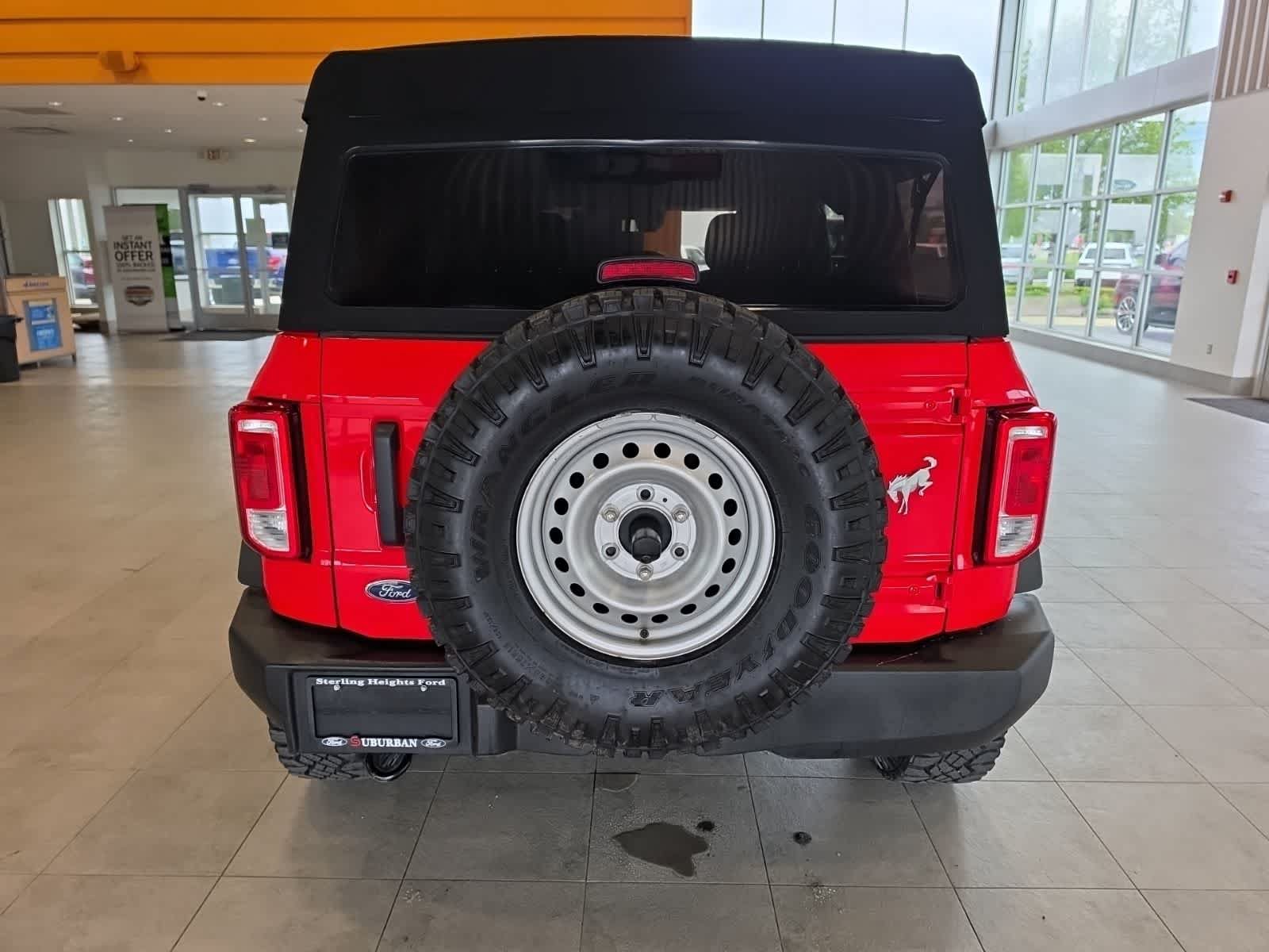 Used 2023 Ford Bronco 4-Door AWD/4WD image 9