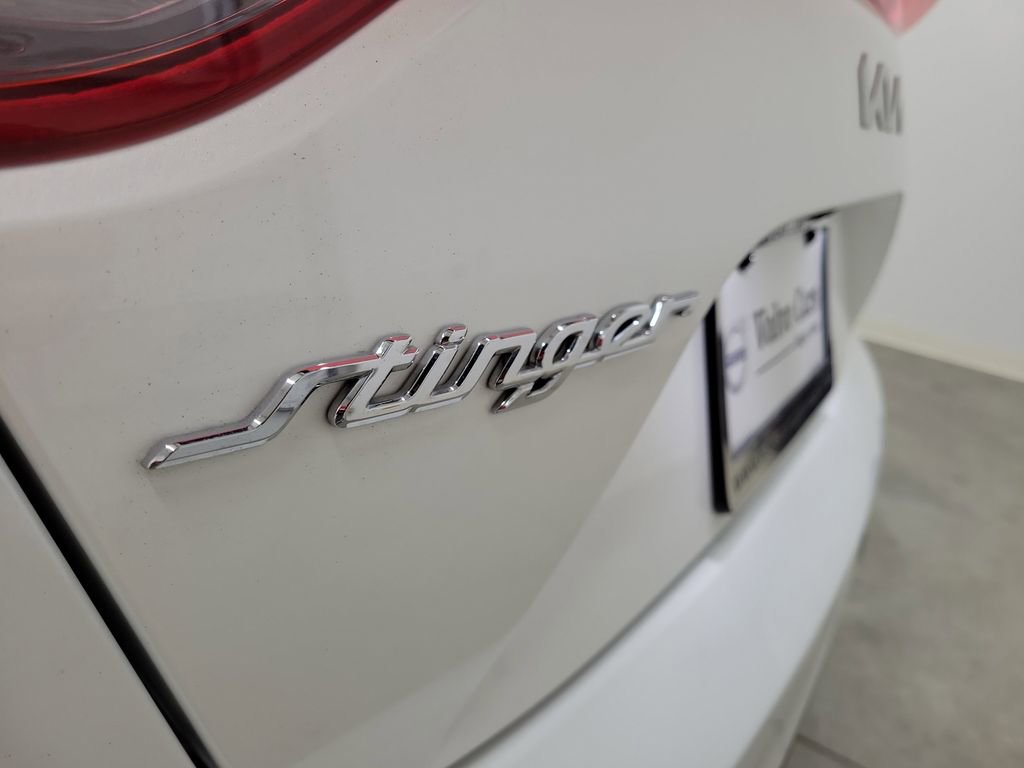 Used 2022 Kia Stinger GT2 image 9