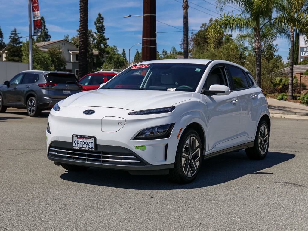 Used 2023 Hyundai Kona SE image 8