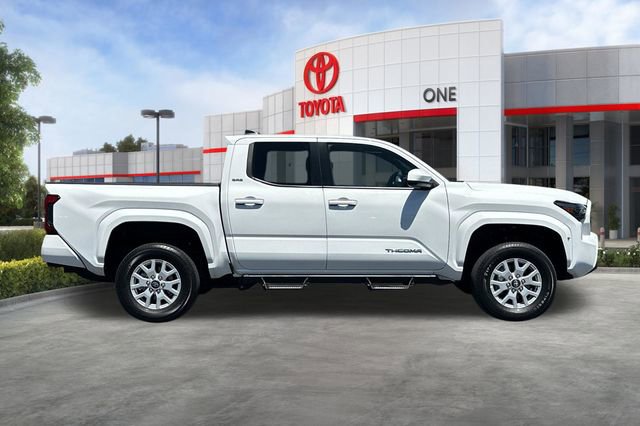 Certified 2024 Toyota Tacoma SR5 w/ SR5 Upgrade Package AWD/4WD image 3