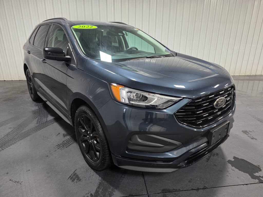 Used 2022 Ford Edge SE w/ Black Appearance Package AWD/4WD image 2