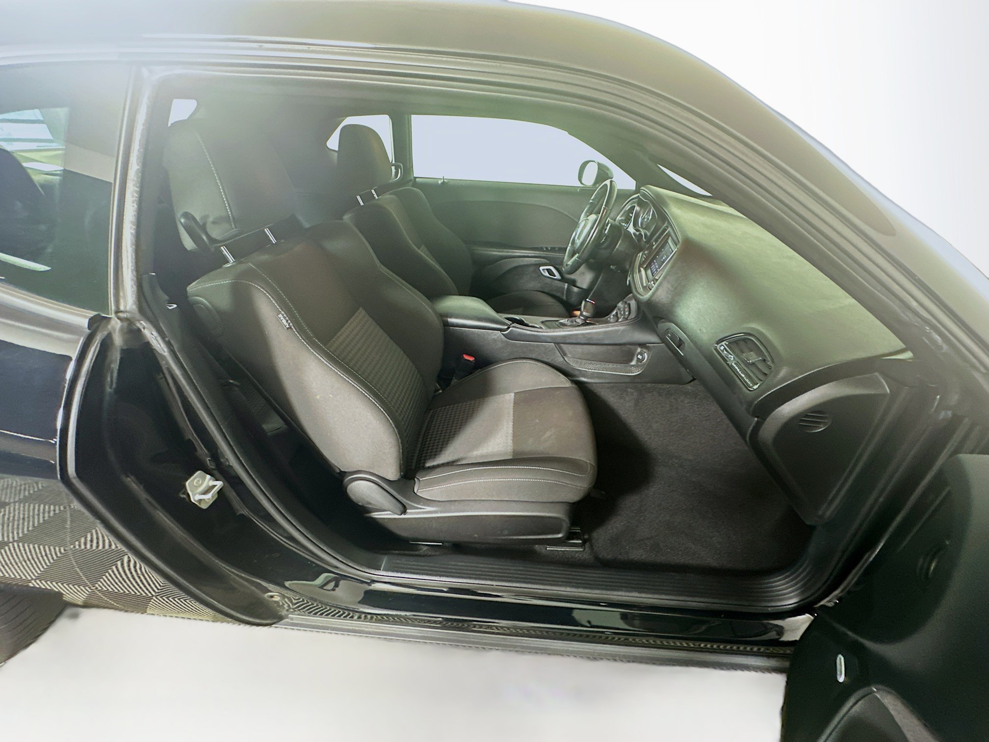 Used 2023 Dodge Challenger R/T RWD image 27