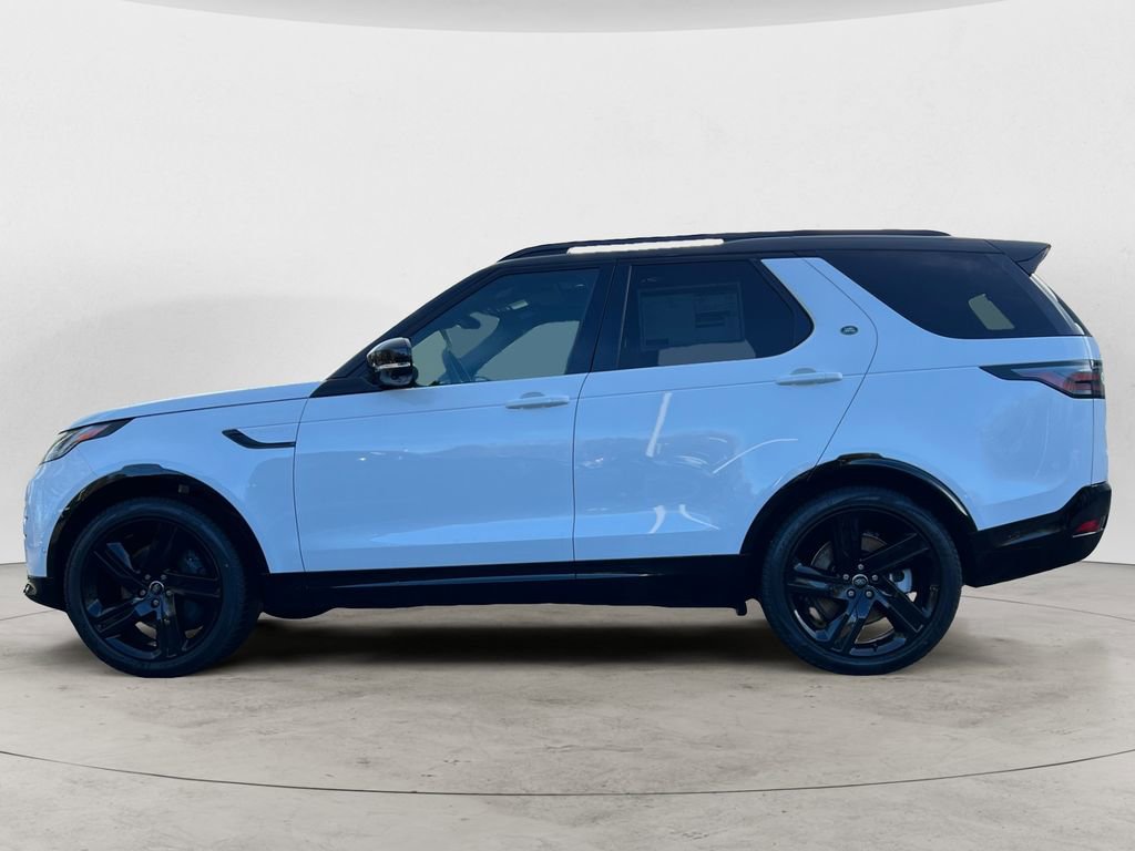 New 2025 Land Rover Discovery Dynamic SE image 2
