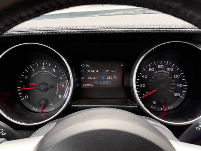 Used 2019 Ford Mustang Convertible RWD image 19
