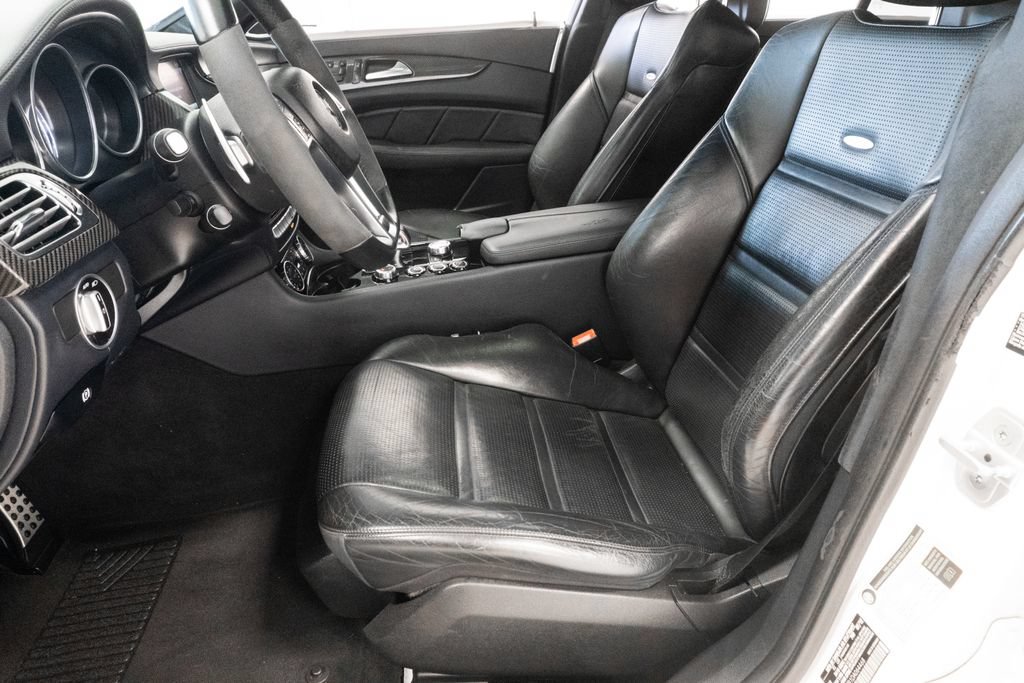 Used 2013 Mercedes-Benz CLS 63 AMG image 8