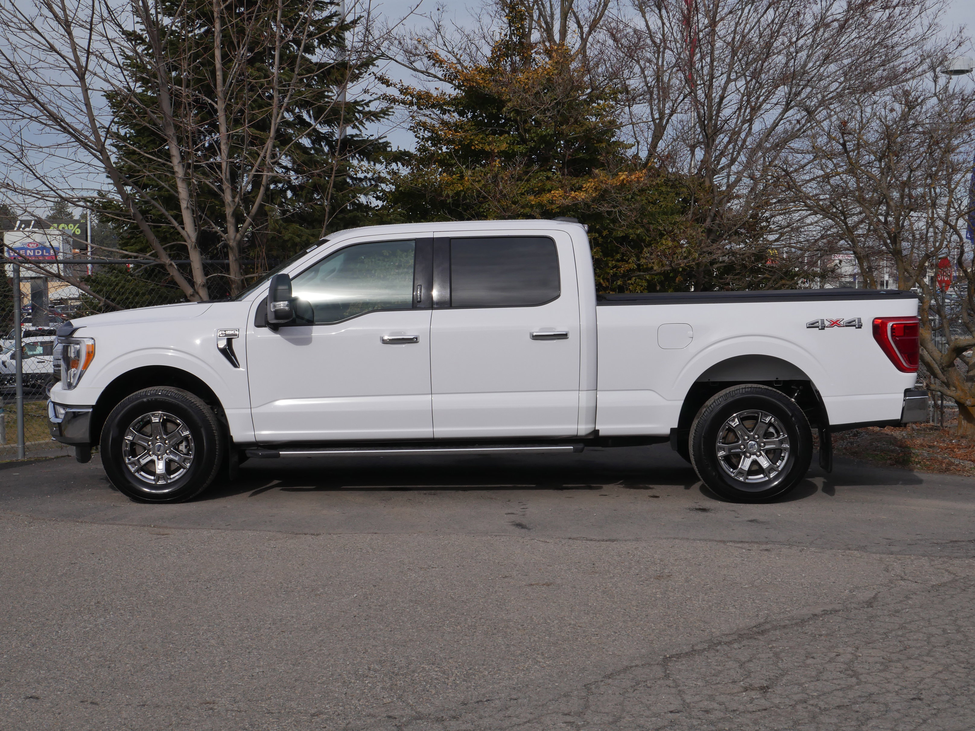 Certified 2021 Ford F150 XLT w/ Equipment Group 302A High image 16