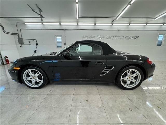 Used 2005 Porsche Boxster RWD image 8