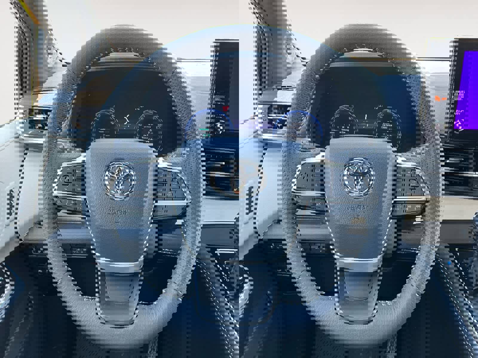 Used 2026 Toyota Sienna Platinum AWD/4WD image 14