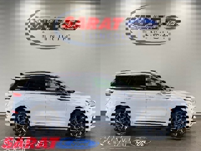 New 2025 Lincoln Corsair Grand Touring w/ Equipment Group 301A image 1