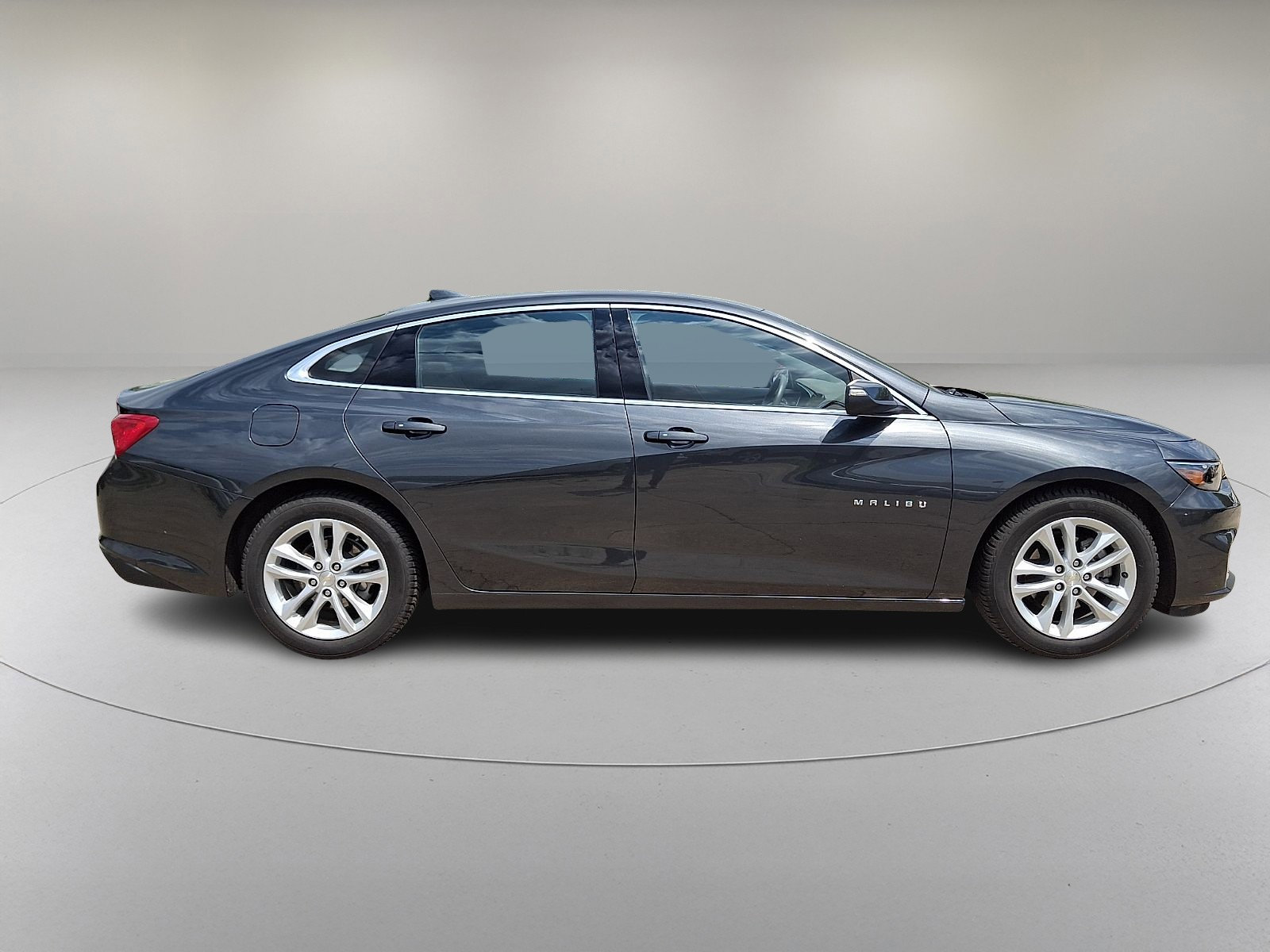 Used 2016 Chevrolet Malibu Hybrid w/ Leather Package FWD image 12