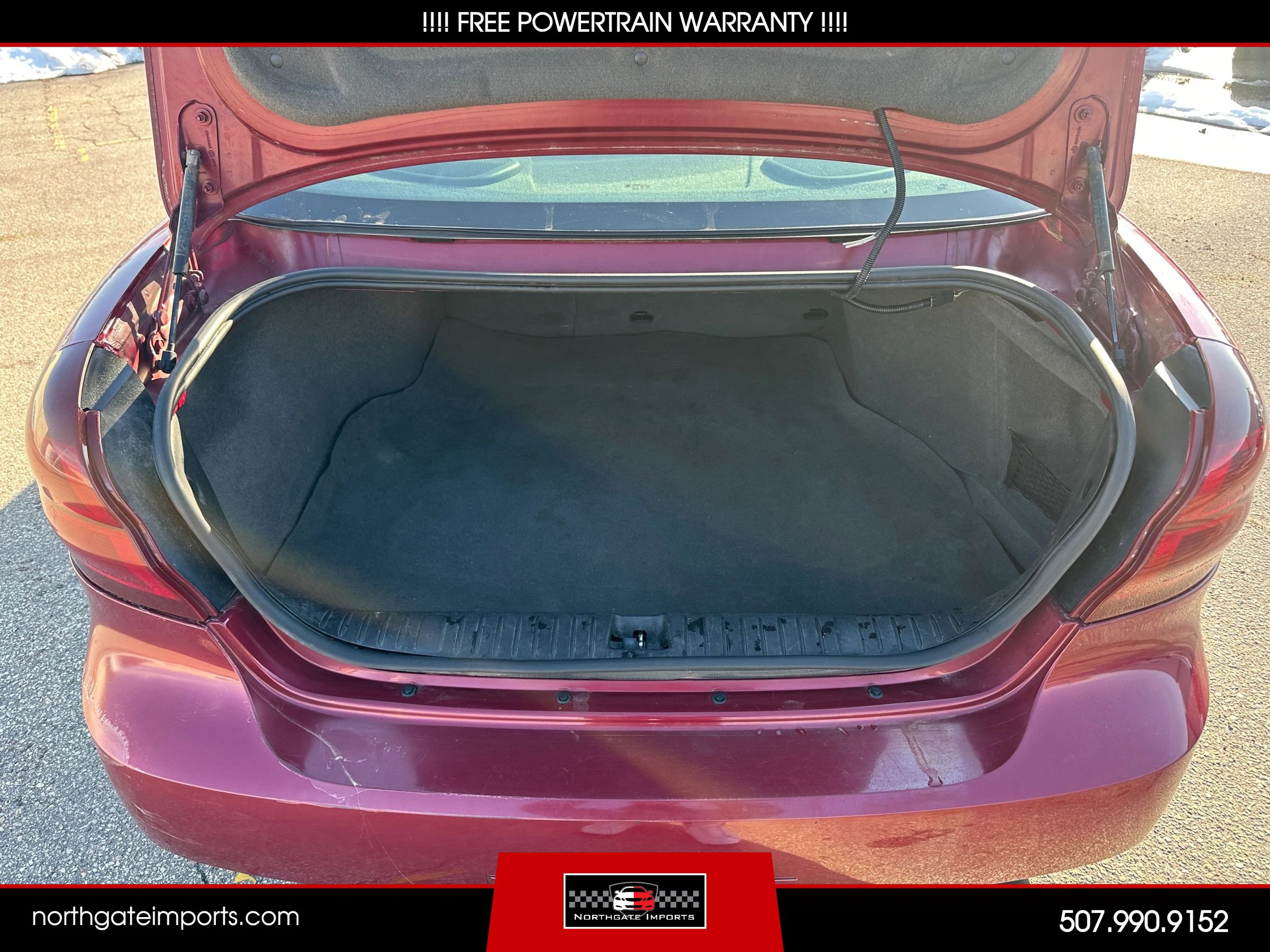 Used 2005 Pontiac Grand Prix w/ Drivers Package image 17