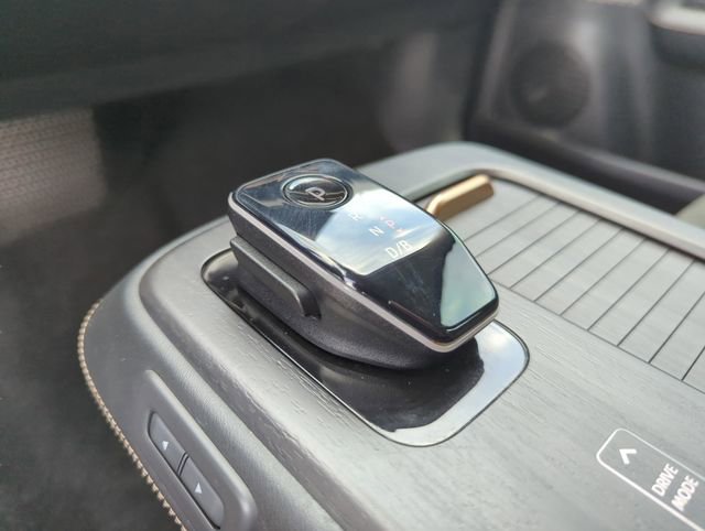 Certified 2023 Nissan Ariya FWD image 34