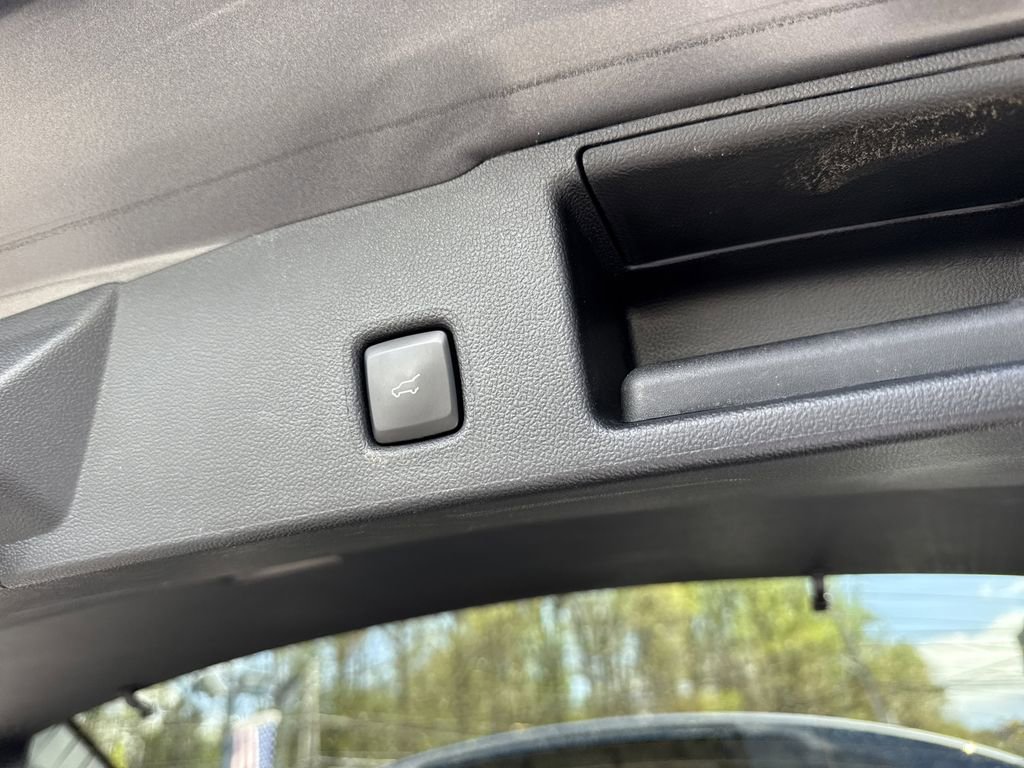 Used 2022 Ford Escape SE w/ Convenience Package AWD/4WD image 32