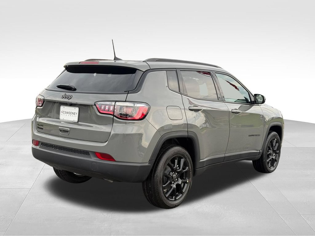 New 2026 Jeep Compass Latitude AWD/4WD image 28