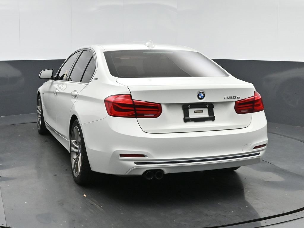 Used 2018 BMW 330e image 5