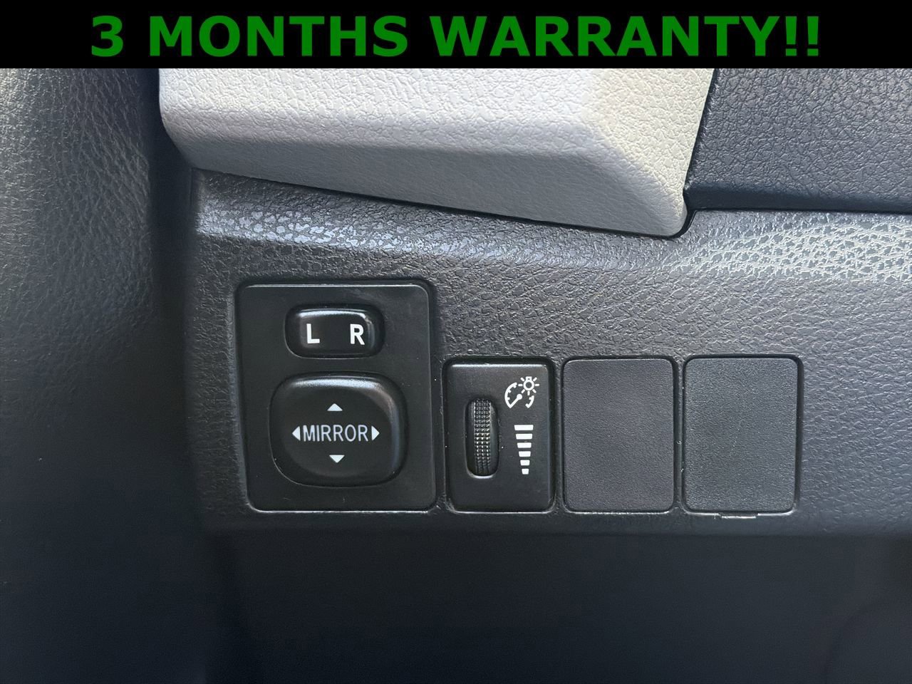 Used 2016 Toyota Corolla LE image 36