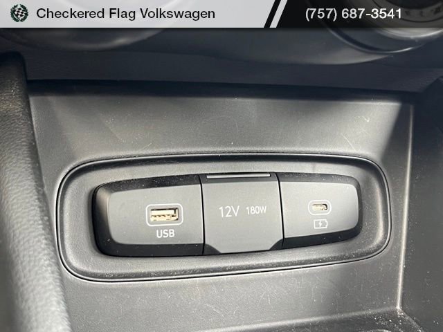 Used 2023 Hyundai Venue SEL w/ Cargo Package image 38