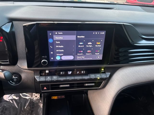 Used 2025 Toyota Camry SE w/ Convenience Package FWD image 32