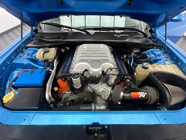 Used 2016 Dodge Challenger SRT Hellcat RWD image 32