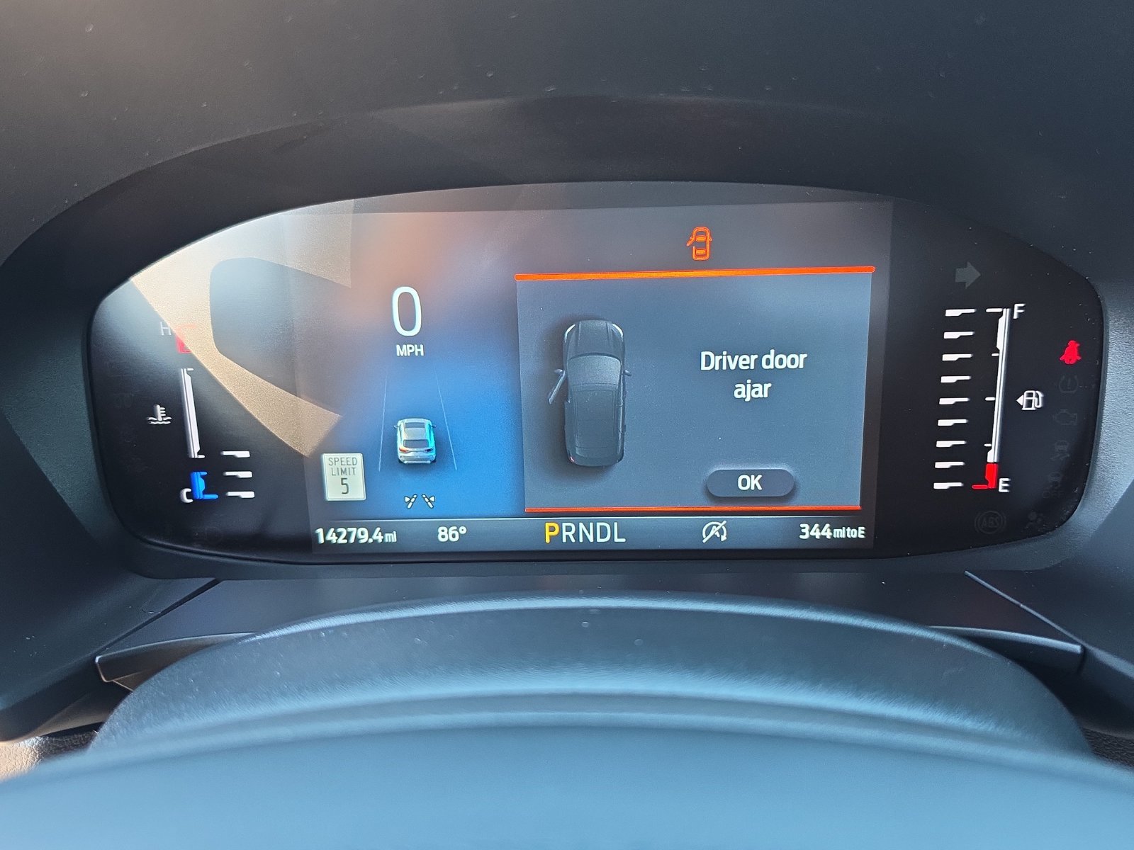 Certified 2024 Ford Escape ST-Line w/ Tech Pack #1 FWD image 27