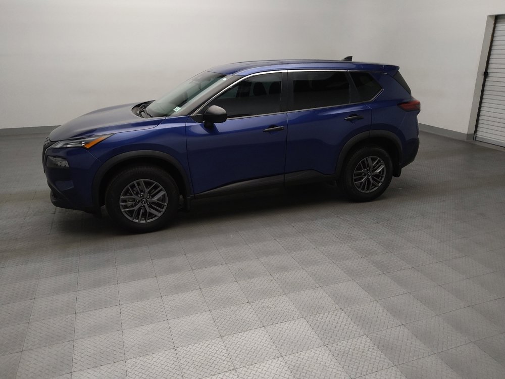 Used 2022 Nissan Rogue S FWD image 2