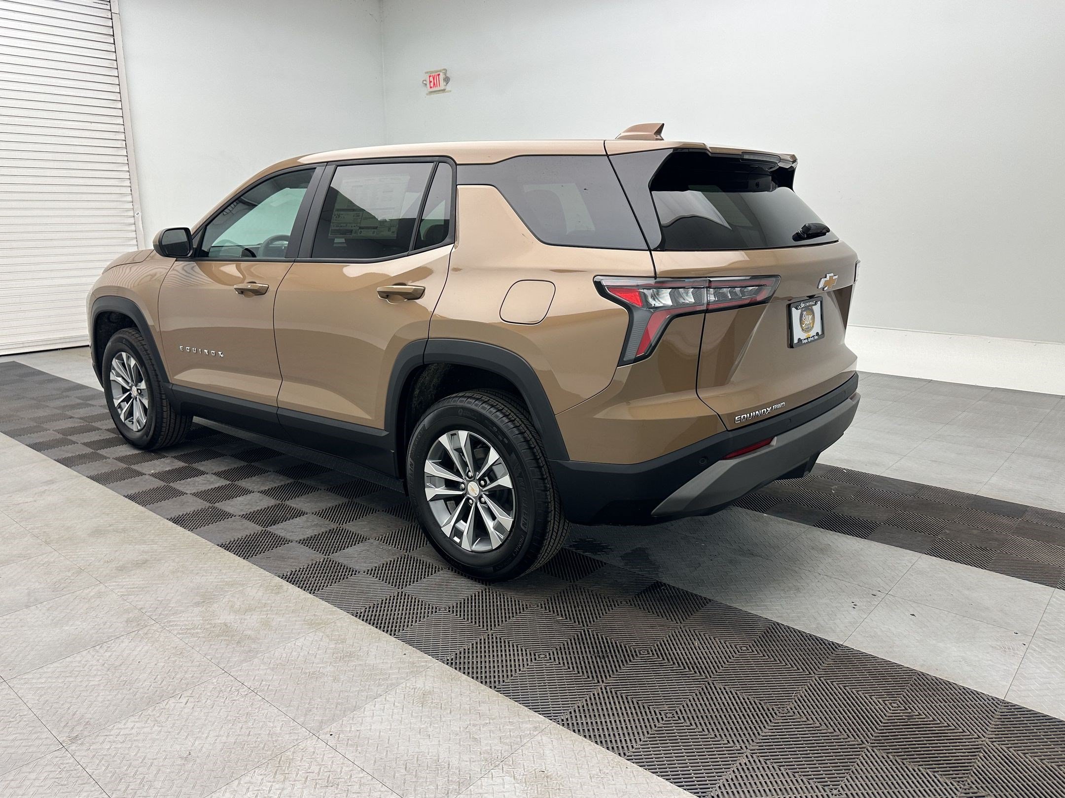 New 2027 Chevrolet Equinox LT AWD/4WD image 3