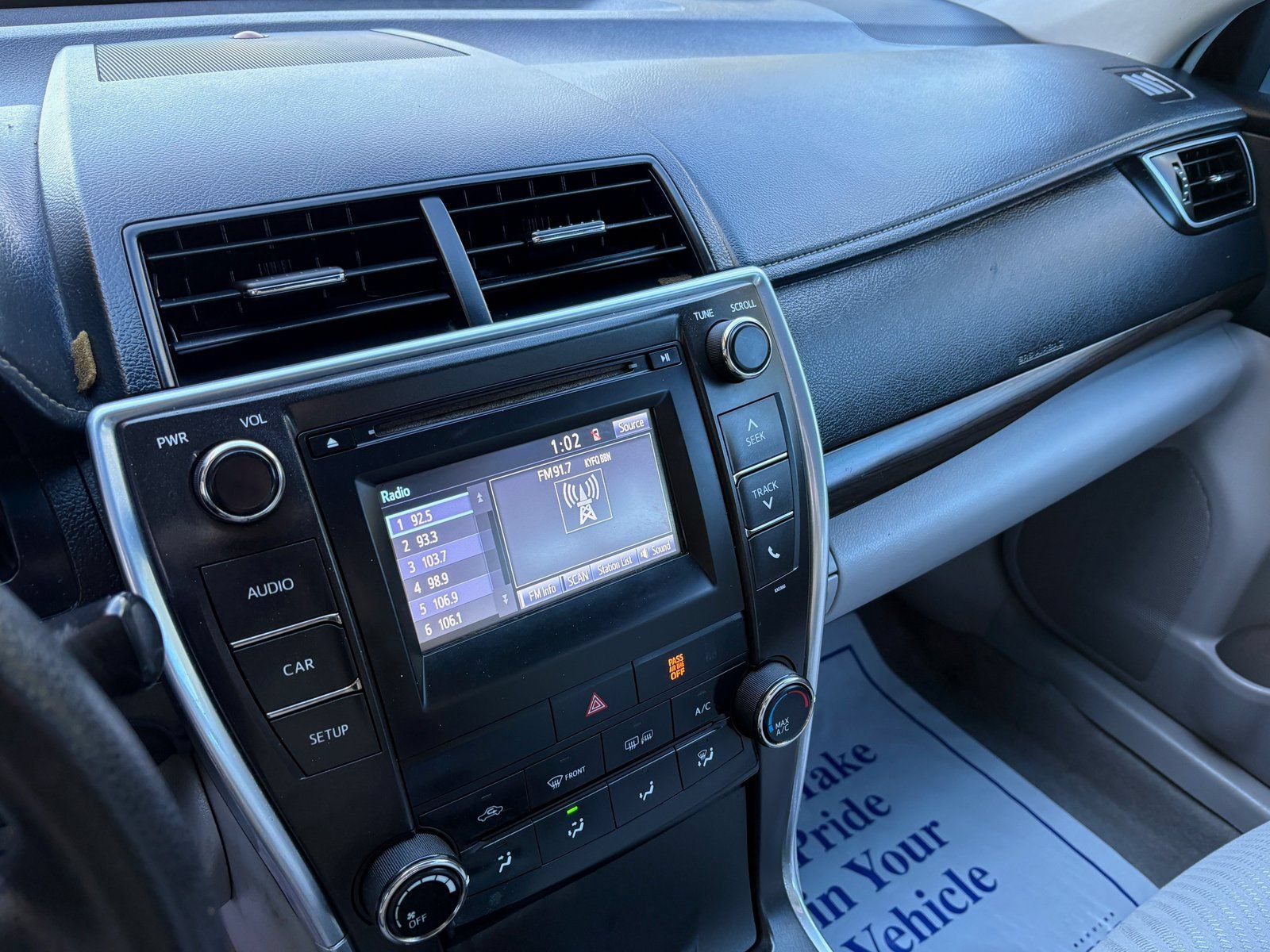 Used 2015 Toyota Camry LE FWD image 26