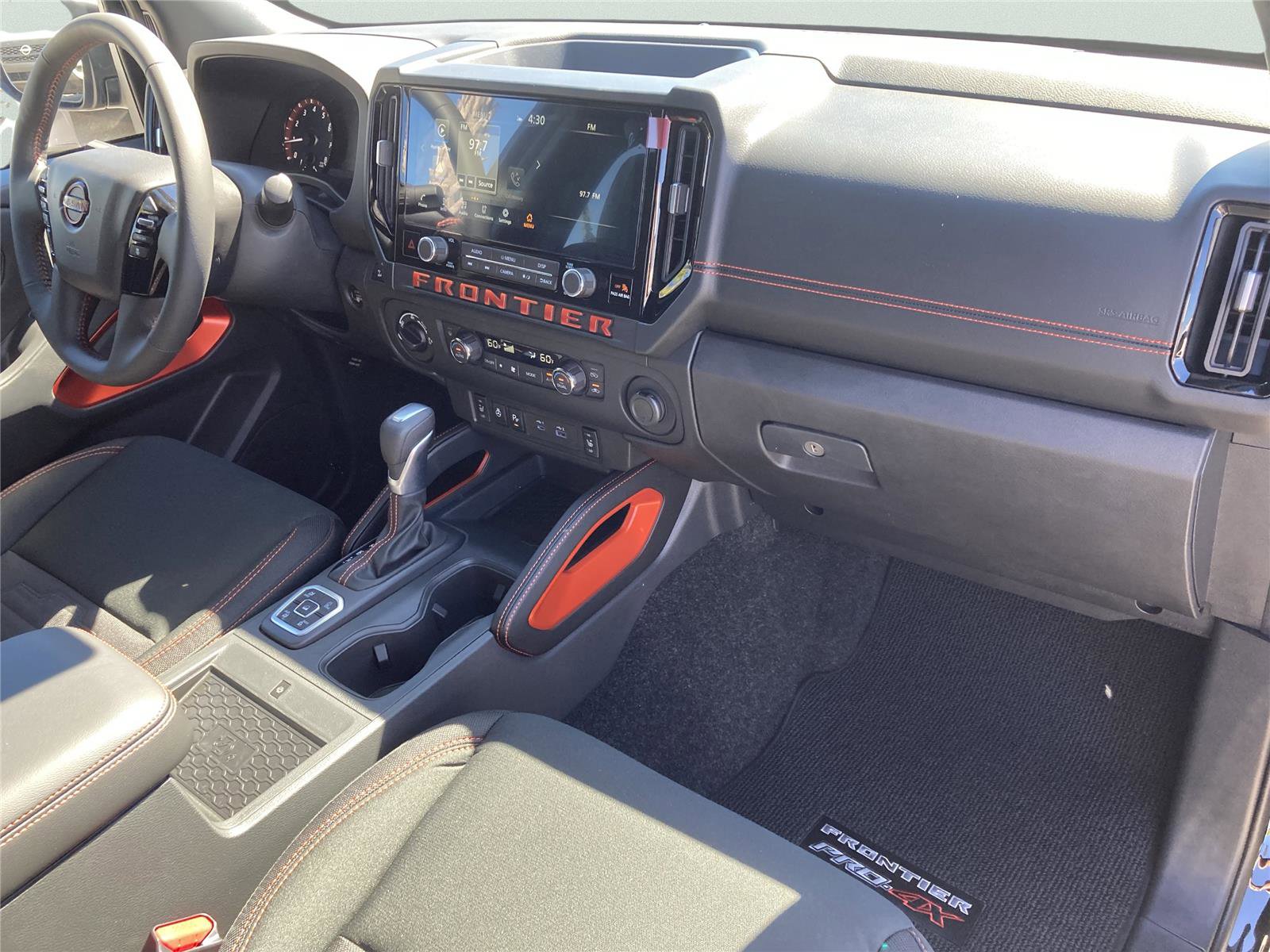 New 2026 Nissan Frontier PRO-4X w/ Pro-4x Convenience Package image 32