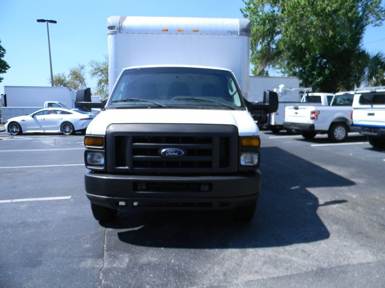 Used 2017 Ford E-350 and Econoline 350 Super Duty w/ Power Windows & Locks Group RWD image 4