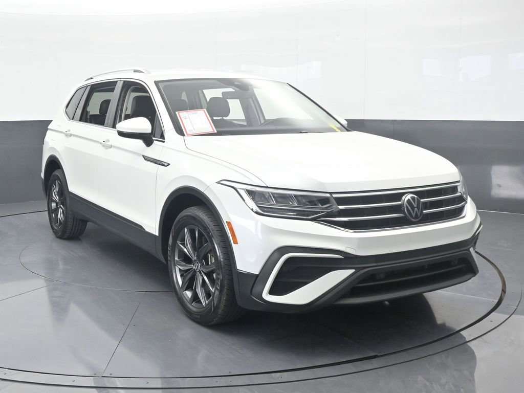 Used 2023 Volkswagen Tiguan SE image 9