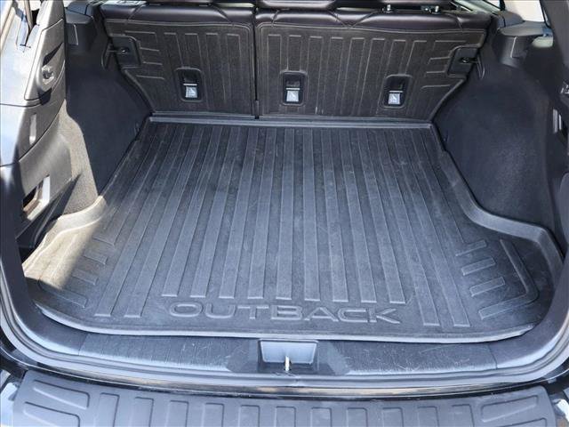 Used 2018 Subaru Outback 2.5i Limited AWD/4WD image 6