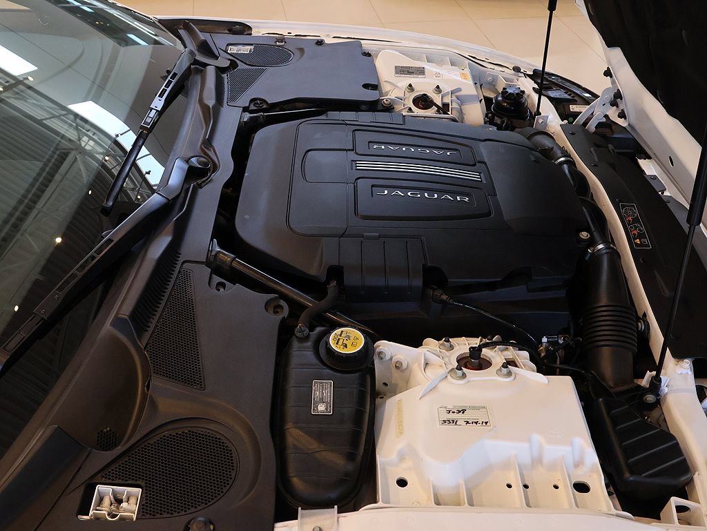 Used 2014 Jaguar XK Convertible RWD image 63