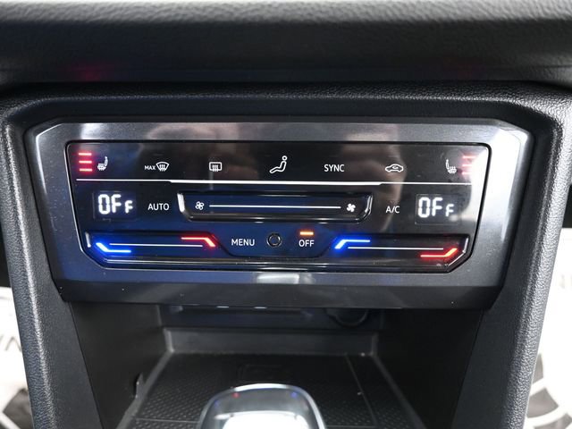 Used 2022 Volkswagen Tiguan SE image 15