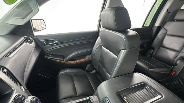 Used 2019 Chevrolet Suburban Premier image 13