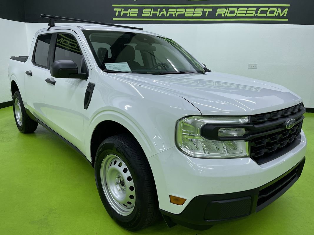 Used 2023 Ford Maverick XL image 2