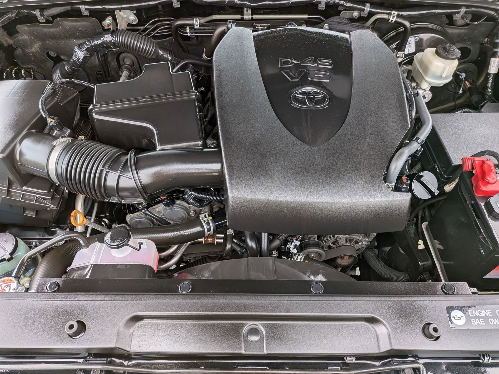 Used 2019 Toyota Tacoma Limited image 31