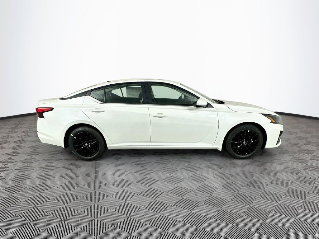 New 2026 Nissan Altima 2.5 SV w/ SV Special Edition Package FWD image 11