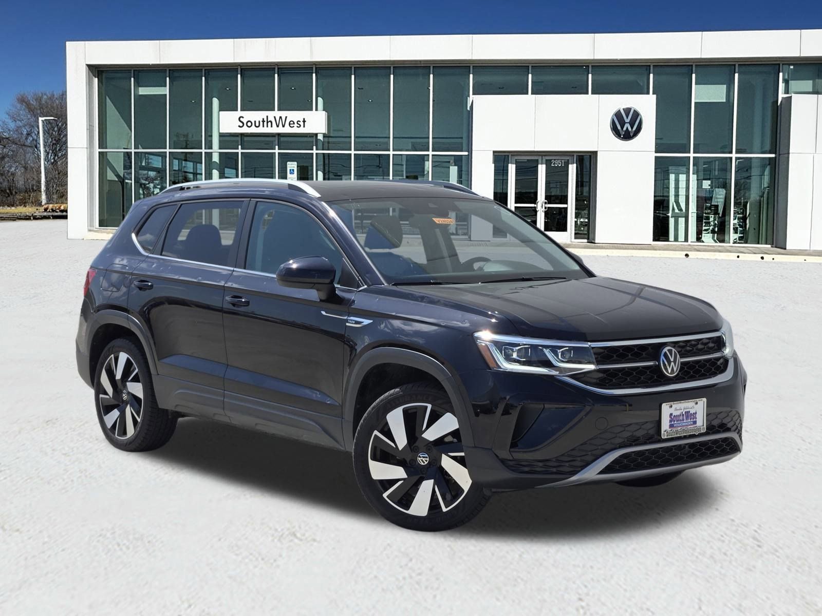 New 2024 Volkswagen Taos SEL