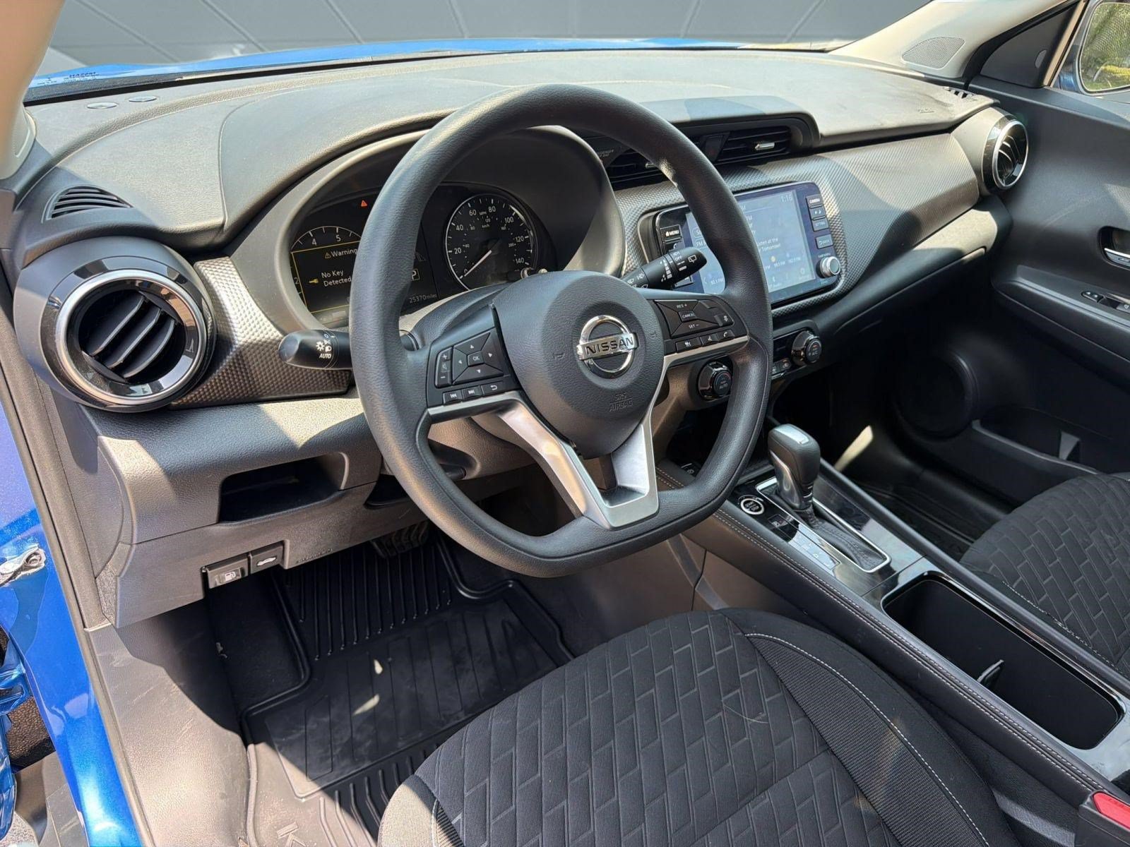 Used 2021 Nissan Kicks SV FWD image 4