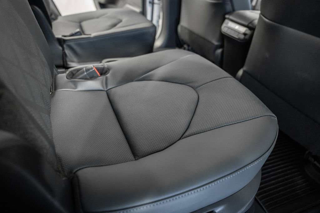 New 2026 Toyota Highlander Platinum image 35