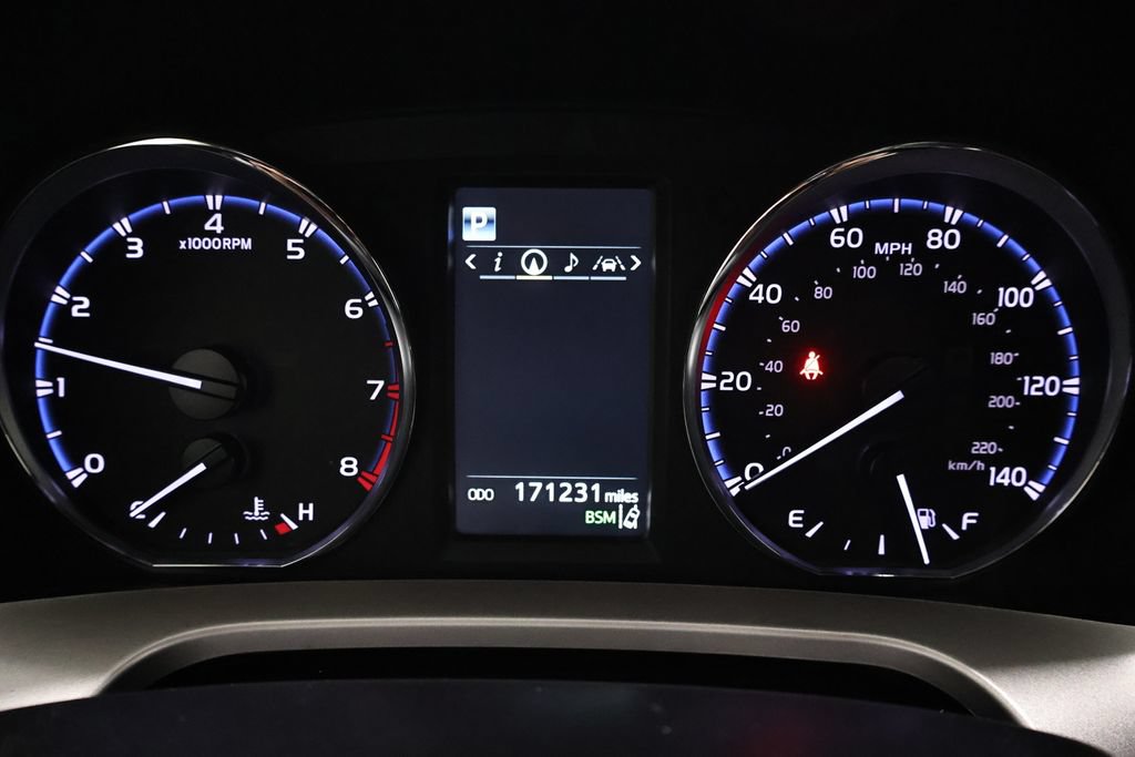 Used 2018 Toyota RAV4 Limited w/ All Weather Liner Package AWD/4WD image 22