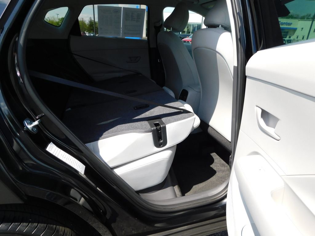 Used 2025 Hyundai Kona SEL FWD image 24