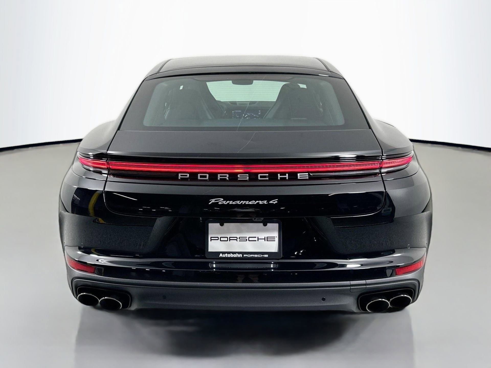 Certified 2025 Porsche Panamera 4 image 6
