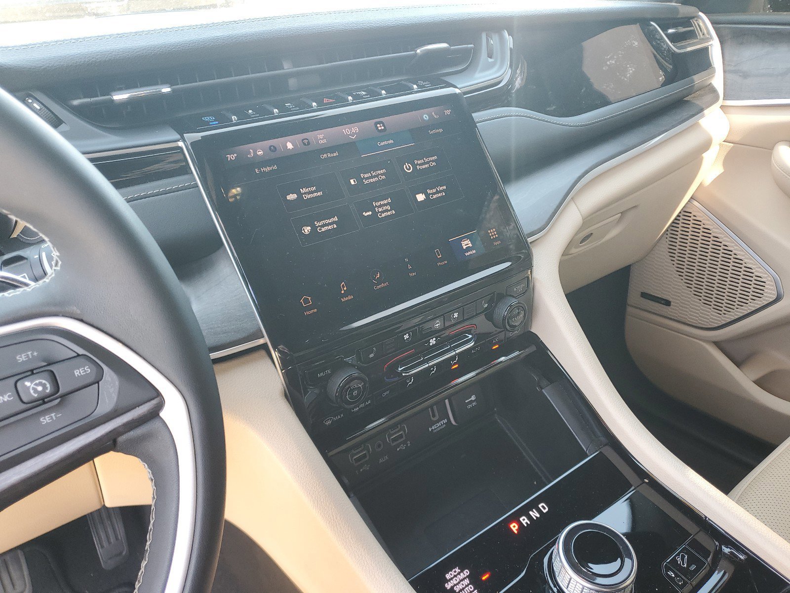 Certified 2023 Jeep Grand Cherokee 4xe w/ Luxury Tech Group II image 25