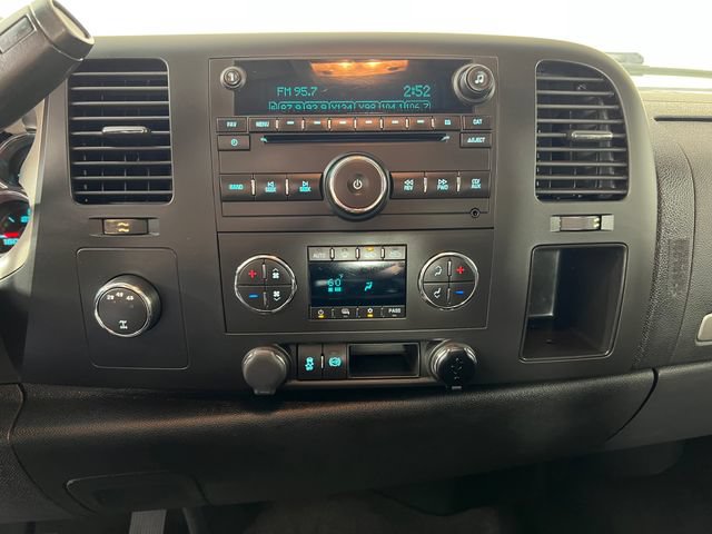 Used 2012 Chevrolet Silverado 2500 LT w/ Interior Plus Package AWD/4WD image 18
