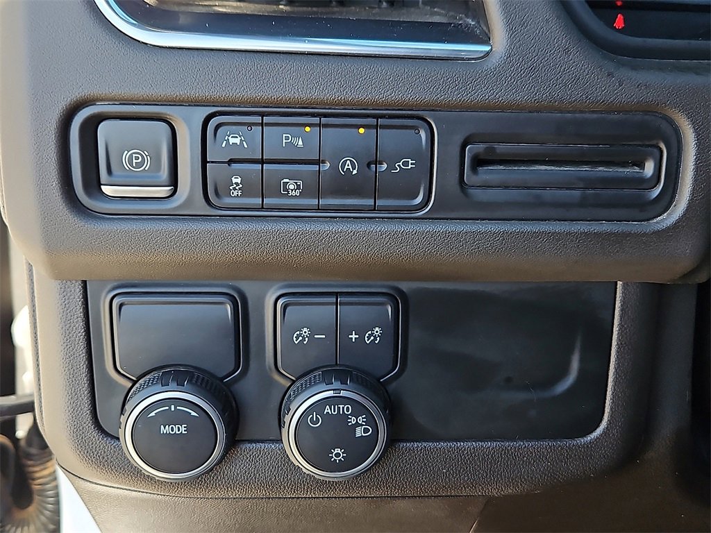 Used 2022 Chevrolet Tahoe LT w/ LT Signature Plus Package image 25